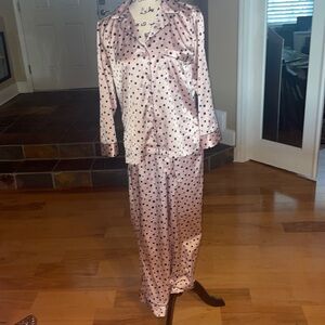 Victoria’s Secret satin pink signature pajama set valentine’s Day